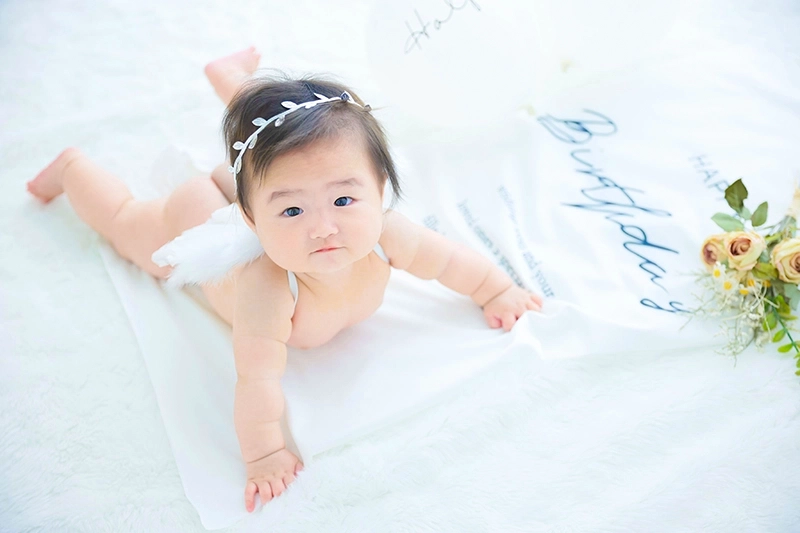 子ども撮影年間約2万人の写真館シャレニーのハーフバースデーフォトおすすめプランをご紹介!!平日限定で厳選した5カットを購入できるお得なプラン｜シャレニー