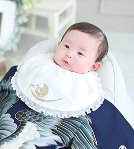 お宮参り、百日記念、お食い初め撮影メニュー｜七五三の写真撮影で大人気!!子ども撮影年間約2万人のシャレニーの撮影メニュー！｜シャレニー